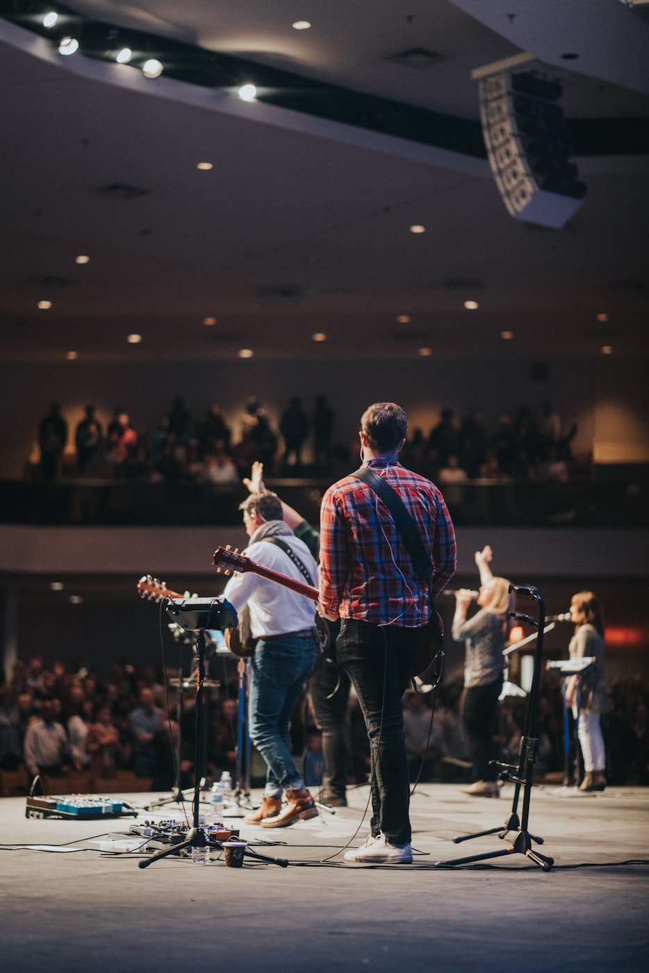 房奴,舞台之光背后的演员表与故事揭秘