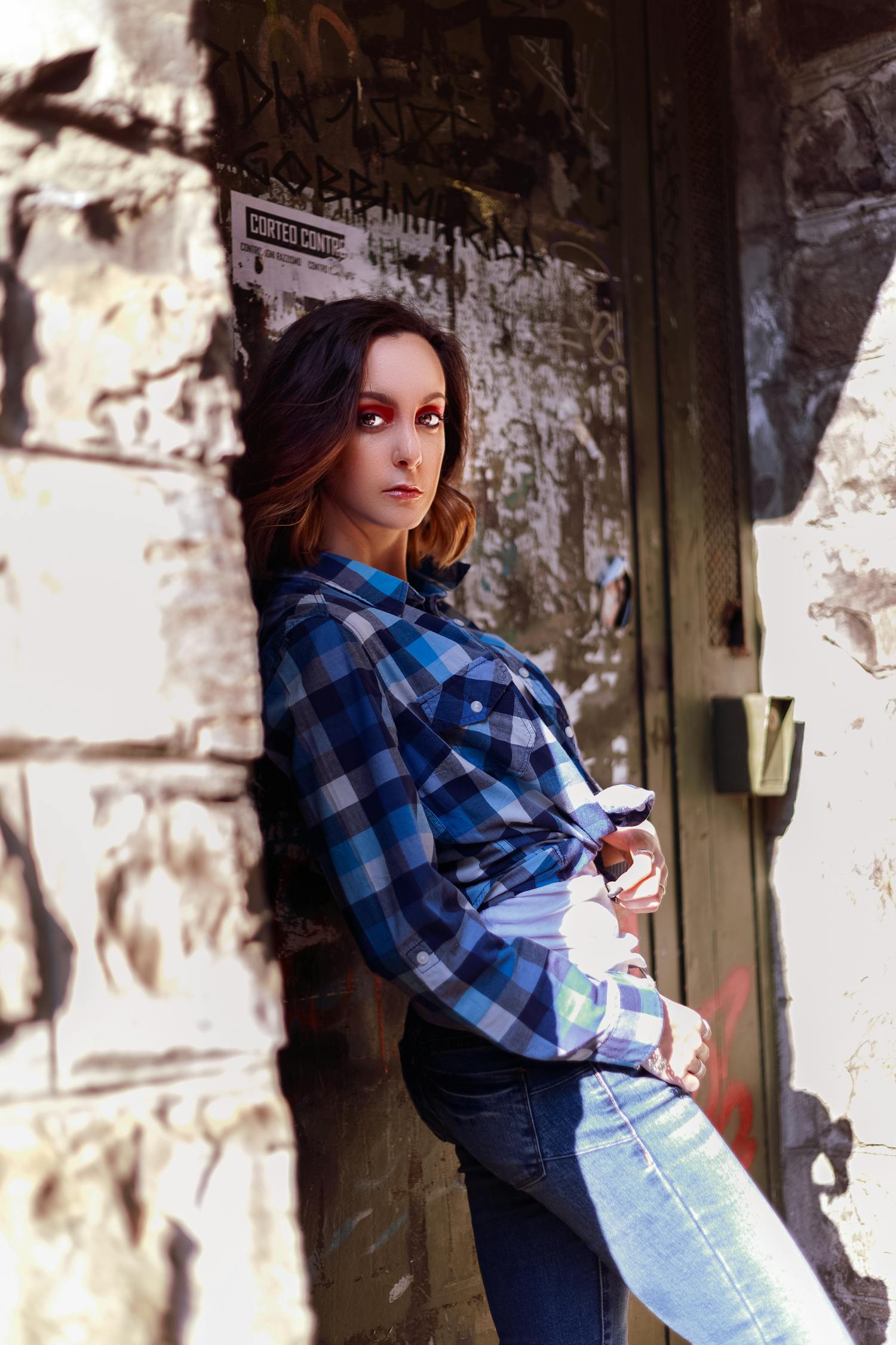 单身女明星的独立之光与魅力之影