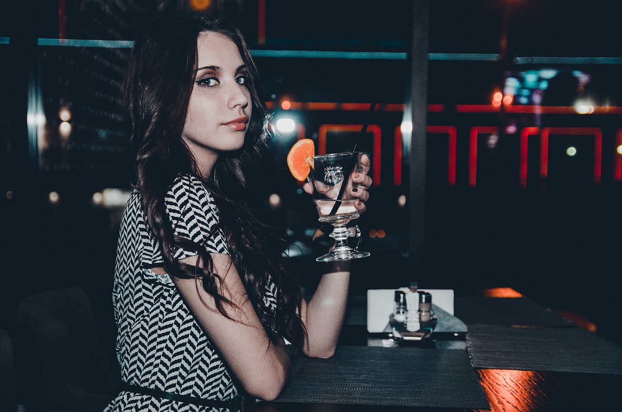 泡芙小姐电影,展现女性力量与青春印记的时尚都市传奇