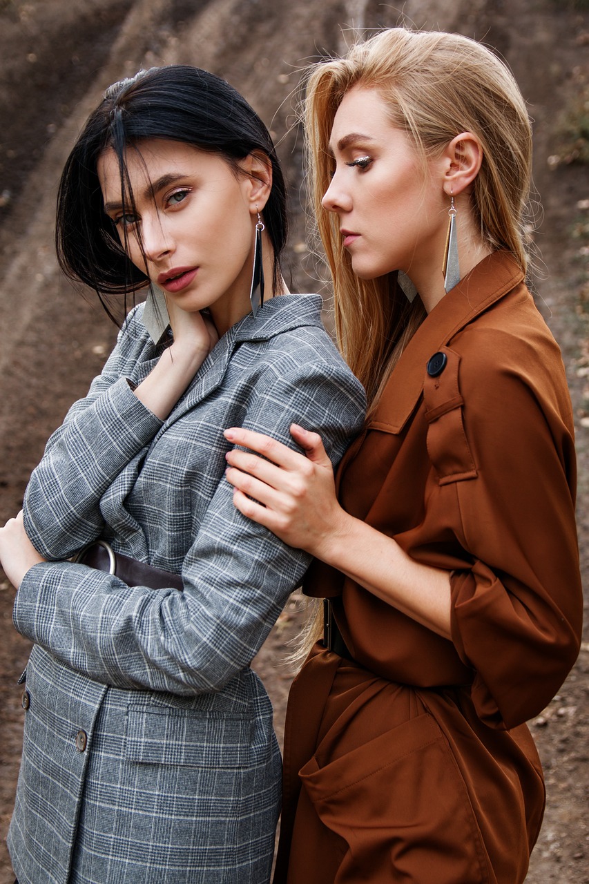 女装衬衣新款引领时尚潮流,引领女装潮流新风尚