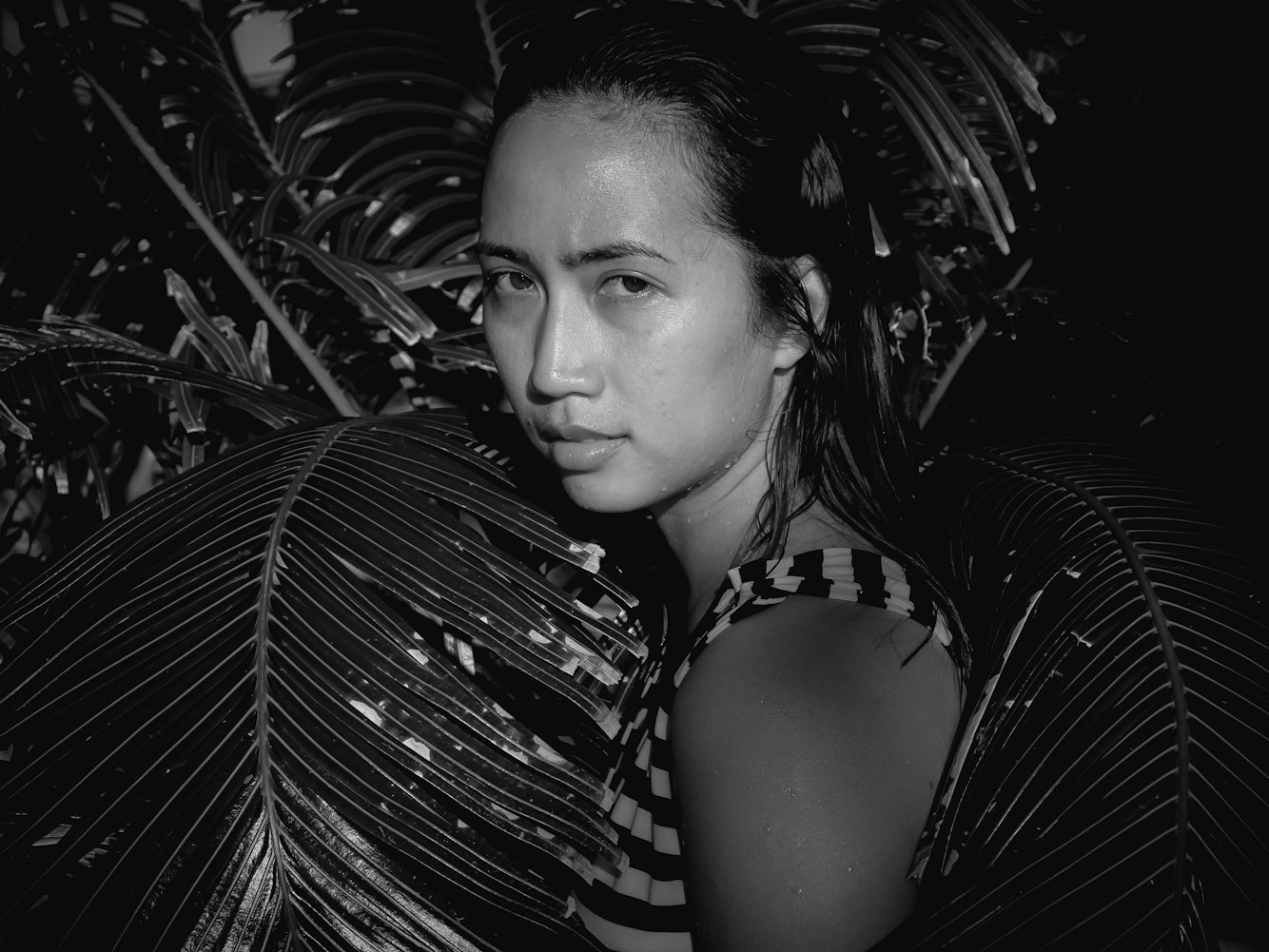 演员沈腾的魅力与风采，照片展现独特魅力