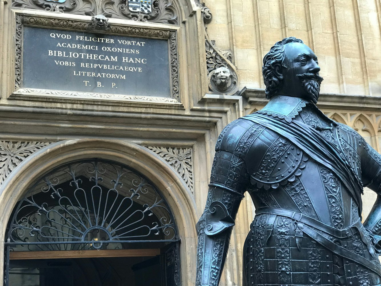 玫瑰汽车旅馆系列，探索情感深度之旅——玫瑰汽车旅馆4电影解析