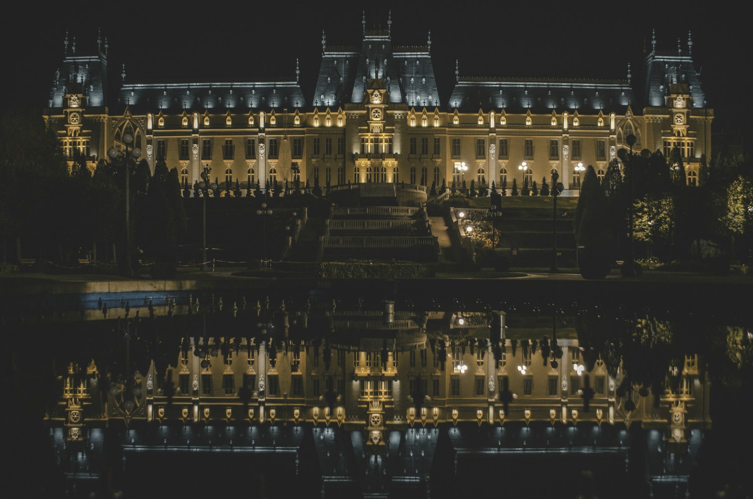 承德明星，文化之路的璀璨光芒