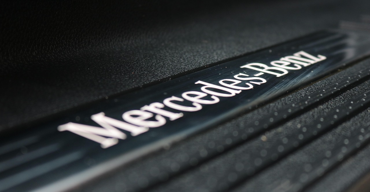 比特币价格波动探究，影响因素与动态分析