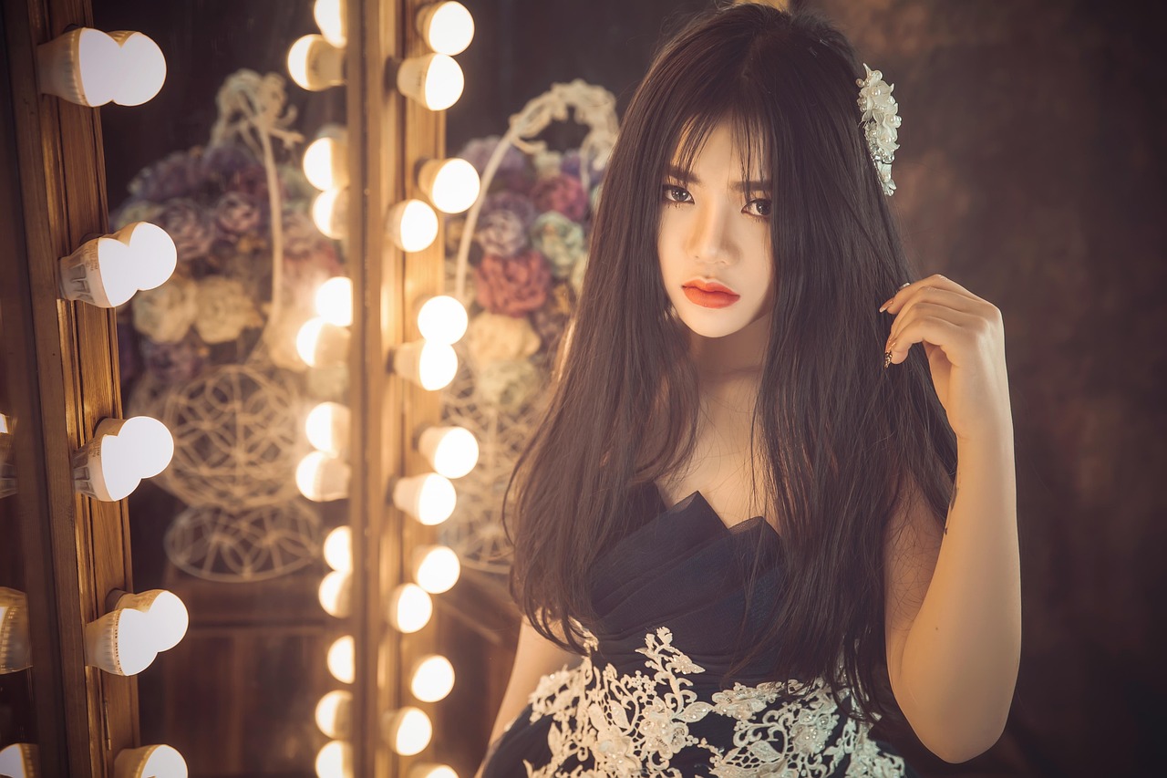 白洁演员，荧屏上的璀璨之星