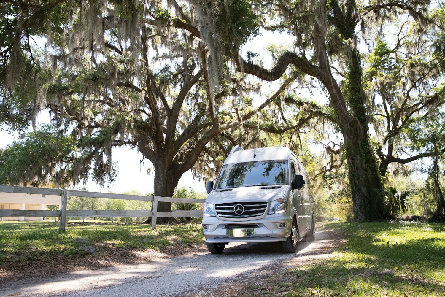 新款上市SUV引领未来汽车市场潮流，全新车型引领未来趋势
