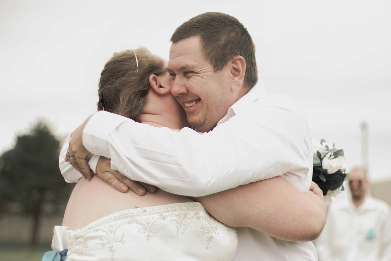 明星结婚吻，爱情与公众目光的碰撞