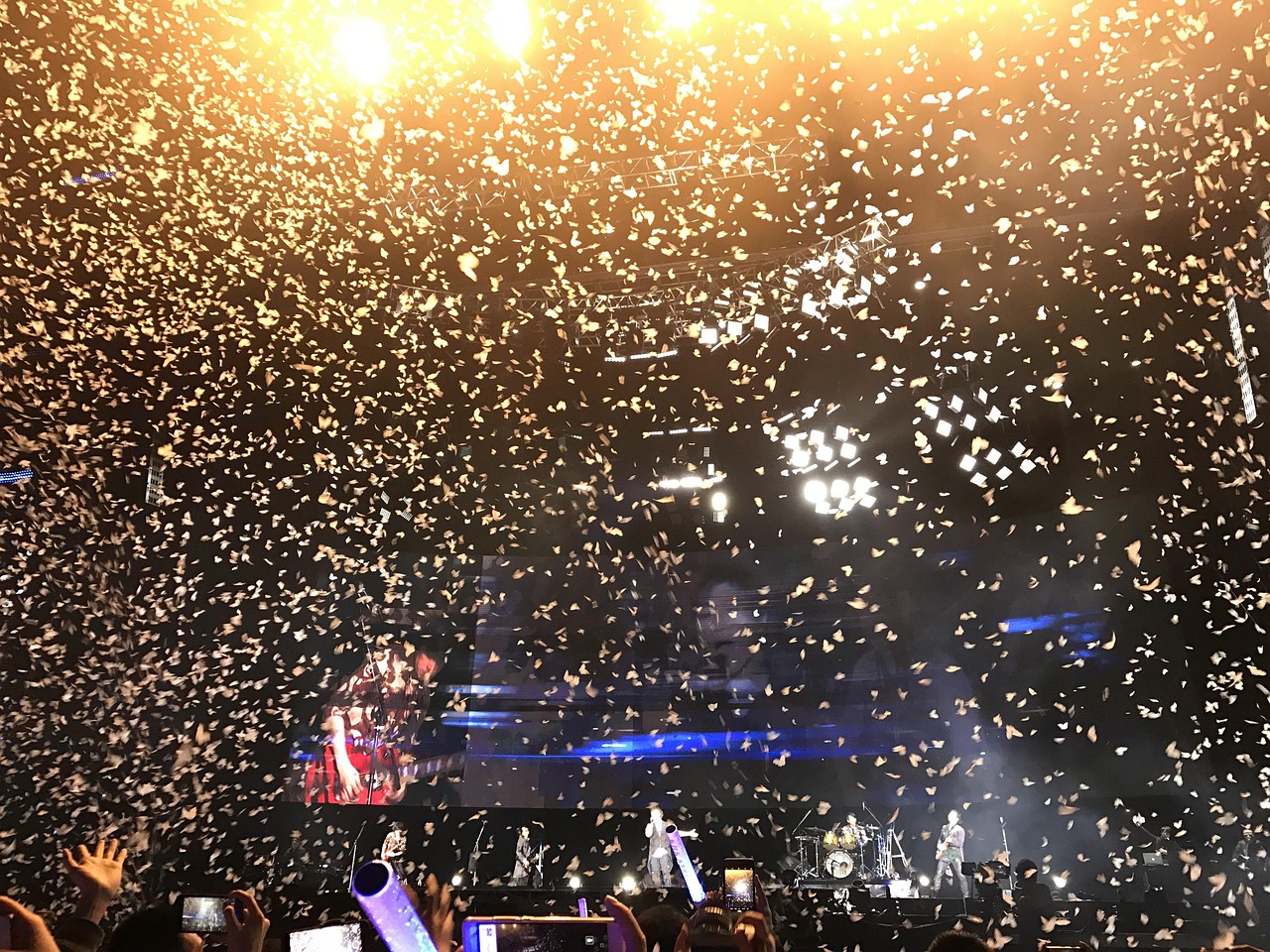 刘德华演唱会门票价格揭秘，市场现象与粉丝经济深度分析