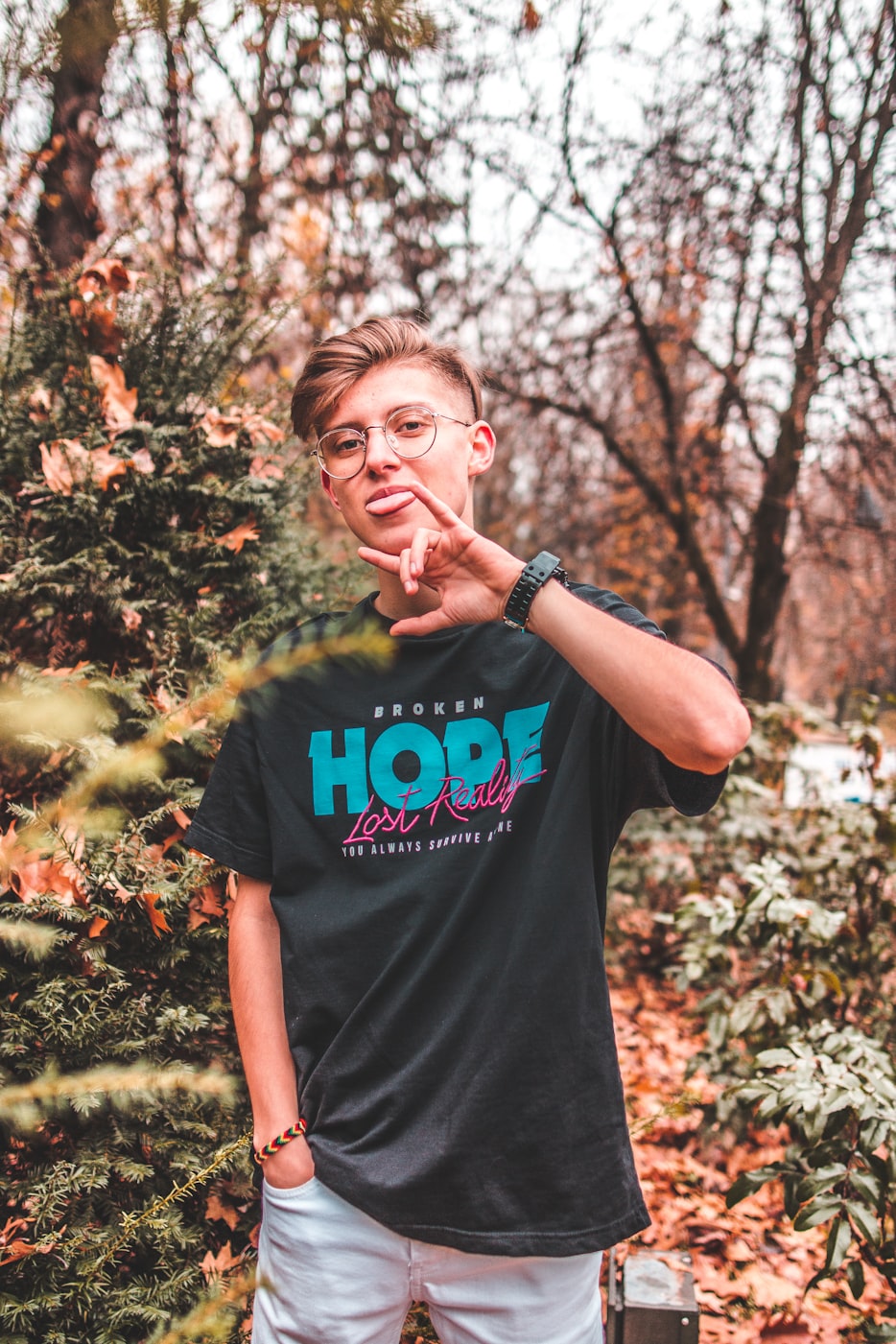 明星同款T恤,时尚潮流的标杆之选