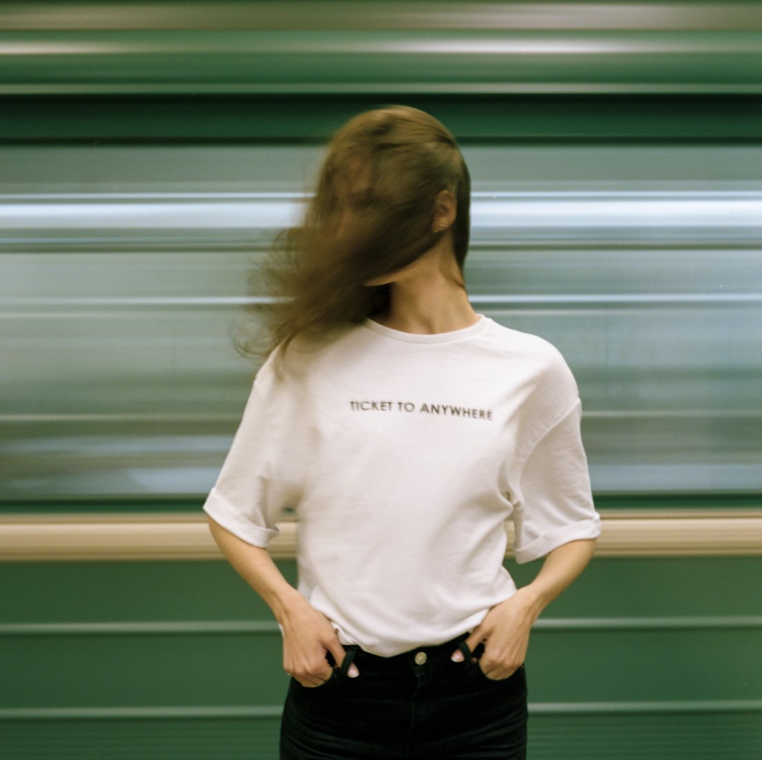 QQ头像女性最新潮流趋势，精选建议与热门头像推荐