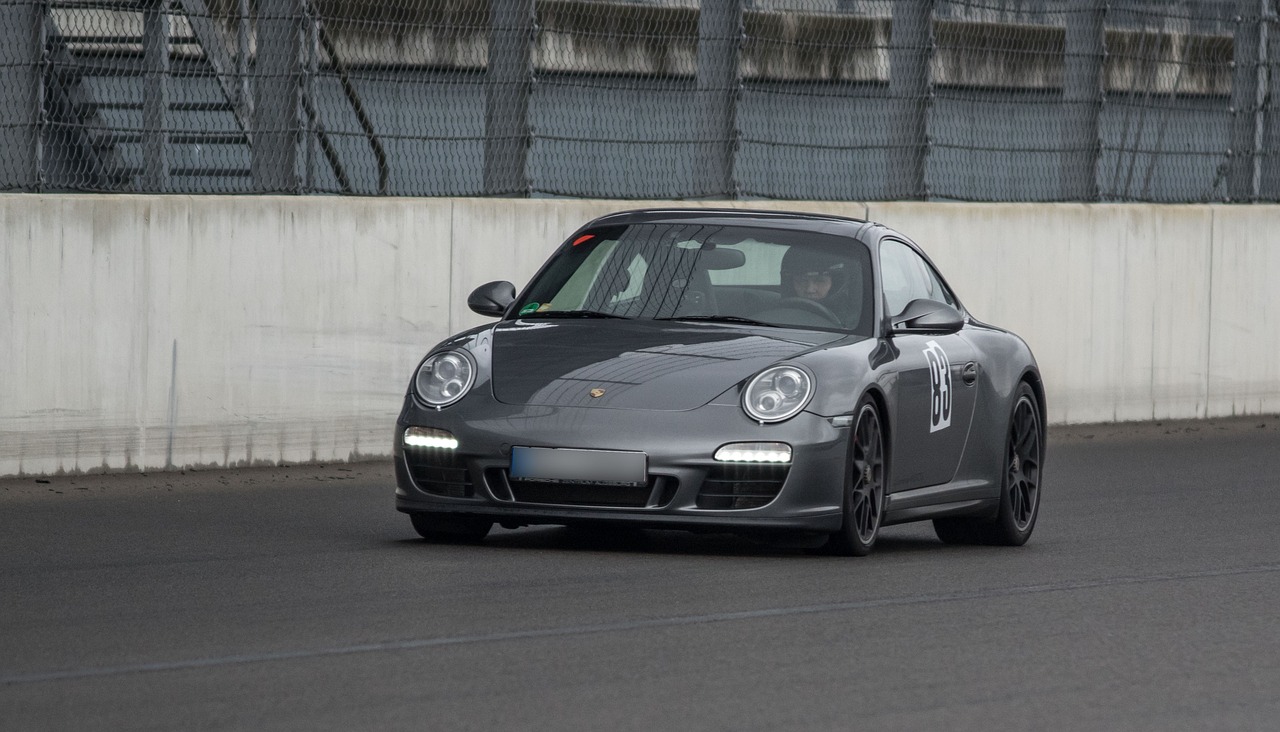 吉利凌克最新价格信息及其市场表现概览