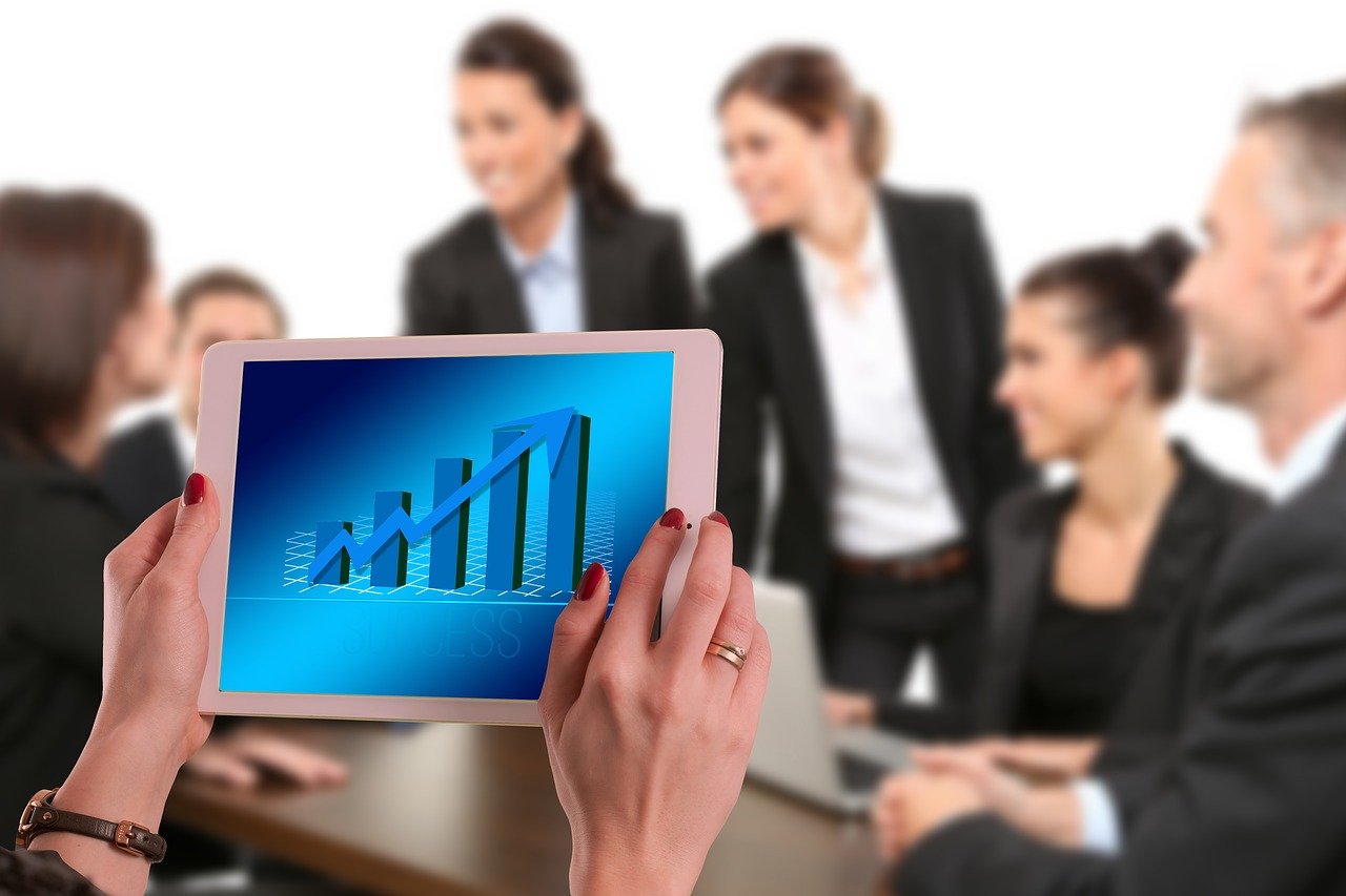 建龙集团上市，探索企业成功之路，资本市场新机遇的启示